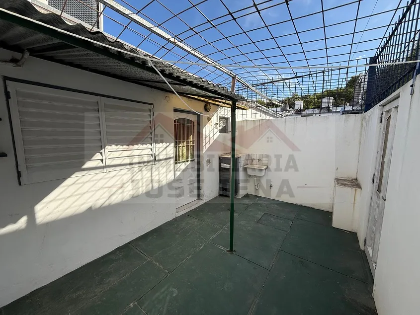 Departamento de 1 dorm. - Calle 10 e/ 63 y 64 Nº 1527.
